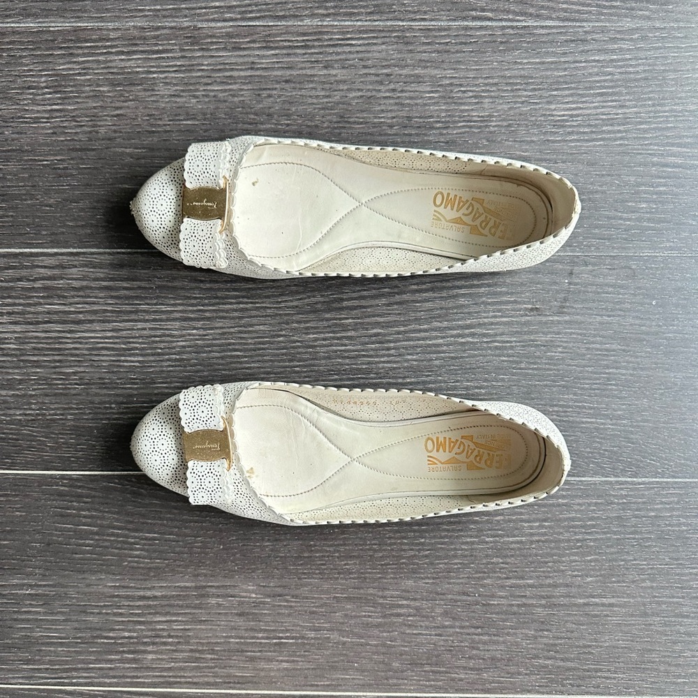 Selling Salvatore Ferragamo Varina flats in white in women’s size 7.5